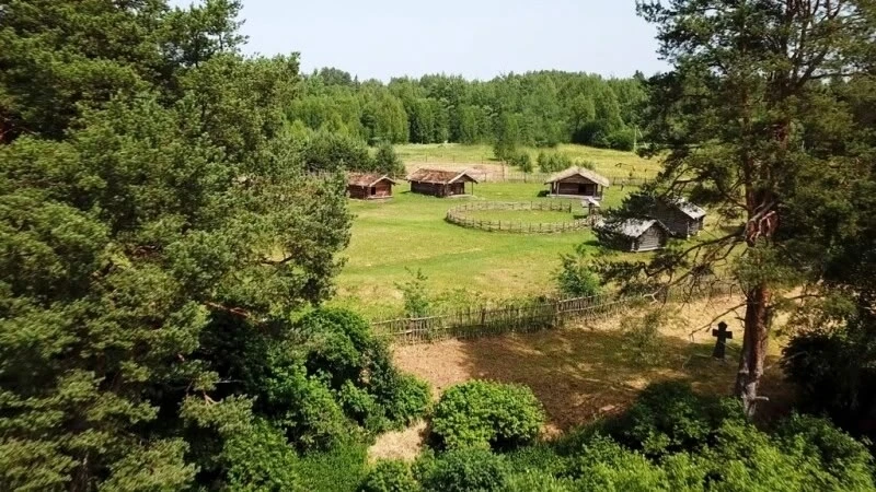 🏠Интерактивный музей «Славянская деревня X века» в Любытино стоит на территории настоя...