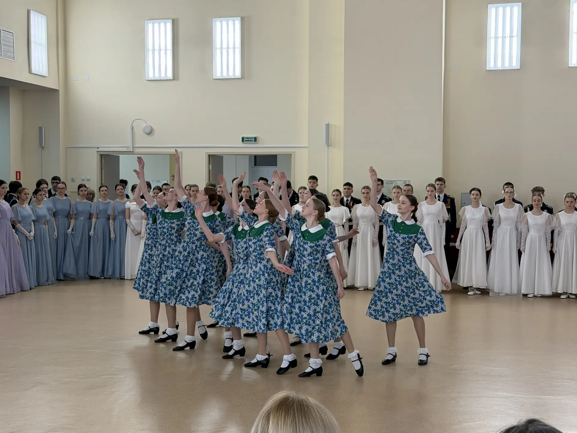 💫 «Вальс Победы» в Подольске: когда грация встречает мужество 💫  В Городском округе Подольск с разма