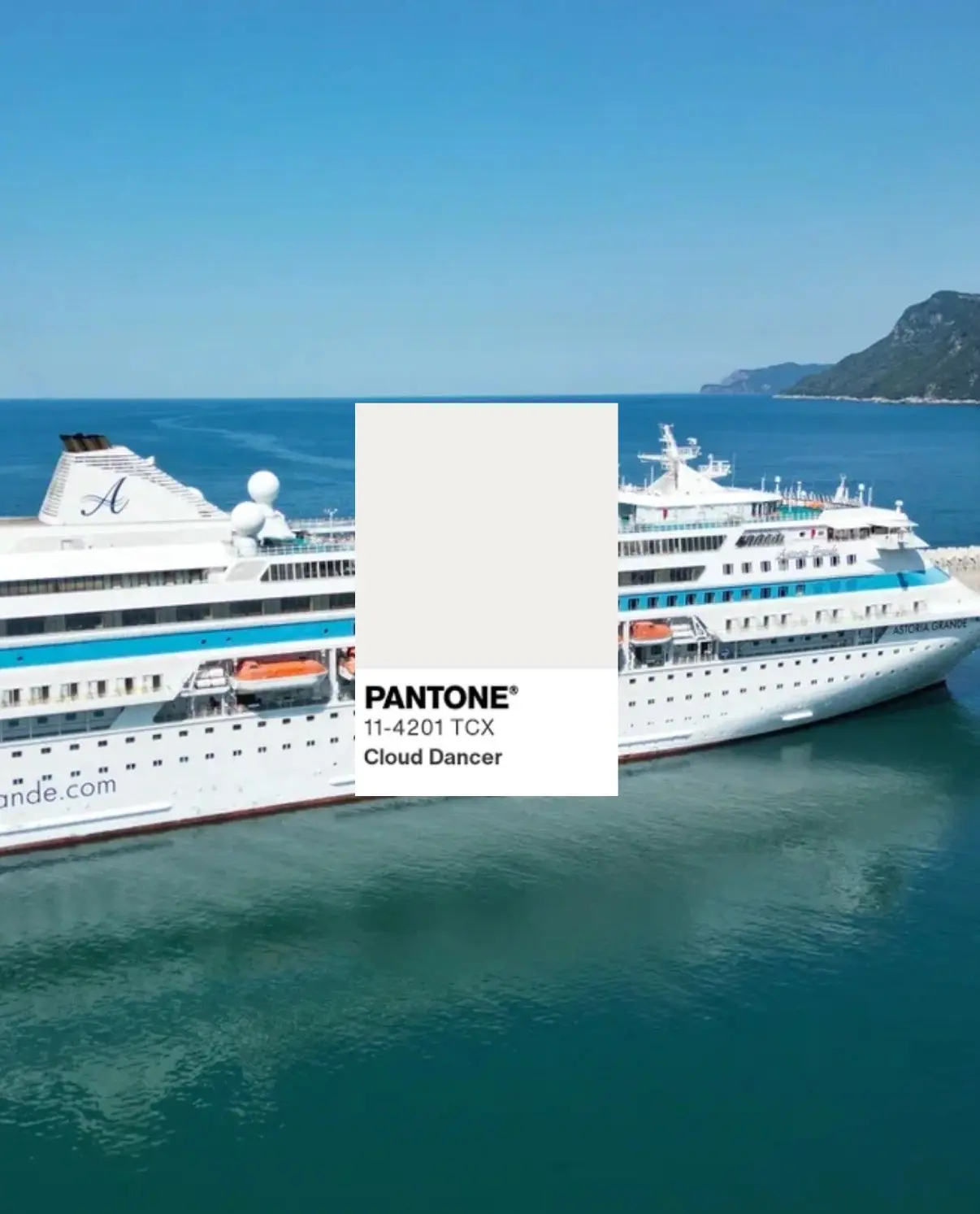 Pantone объявил цвет 2026 года — «Облачный танцор» 🪽 Нейтральный, чистый белый, который символизируе