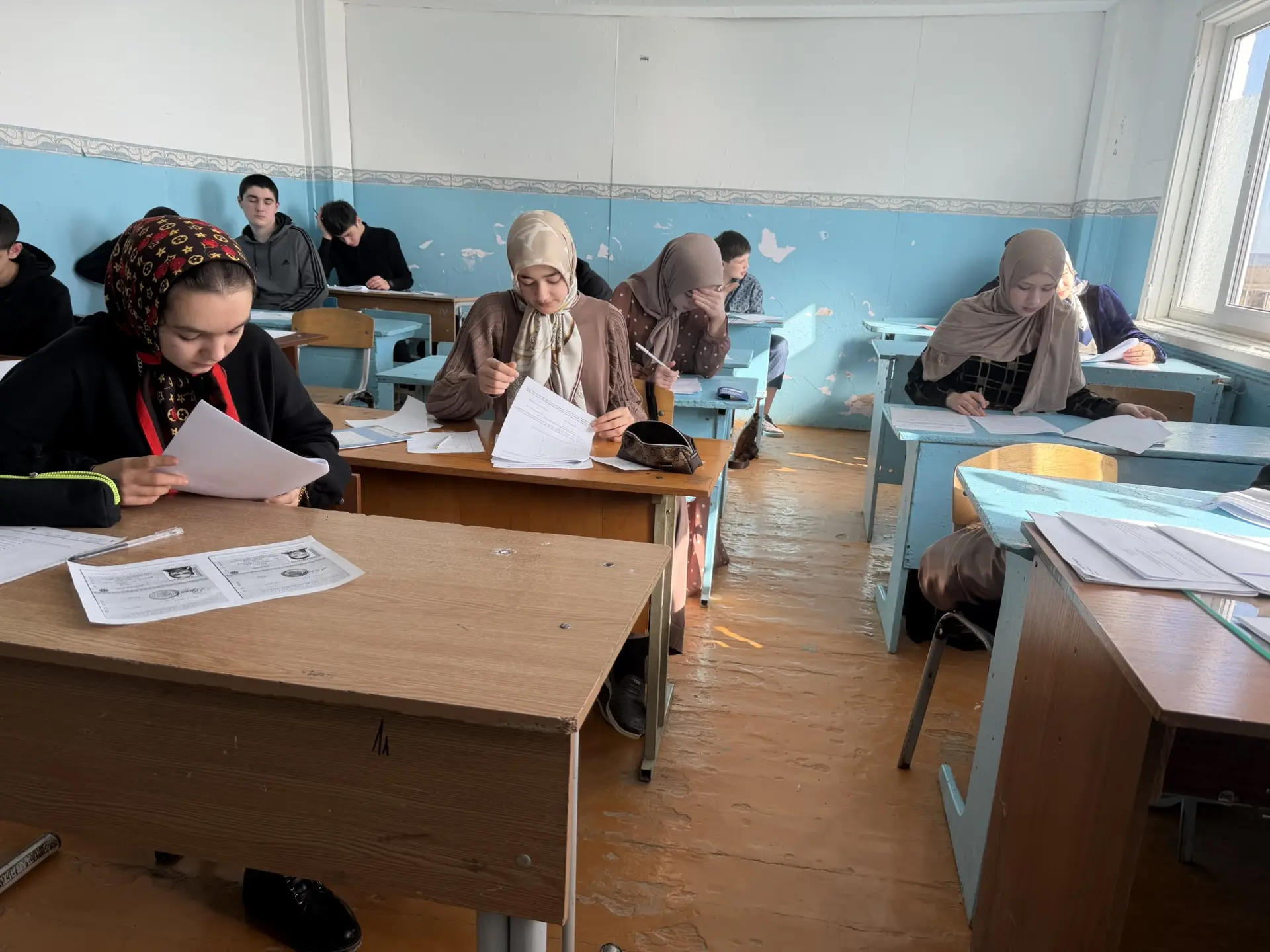 🎓Сегодня в  нашей школе прошел пробный ОГЭ ПО математике — это тренировочное тестирова...