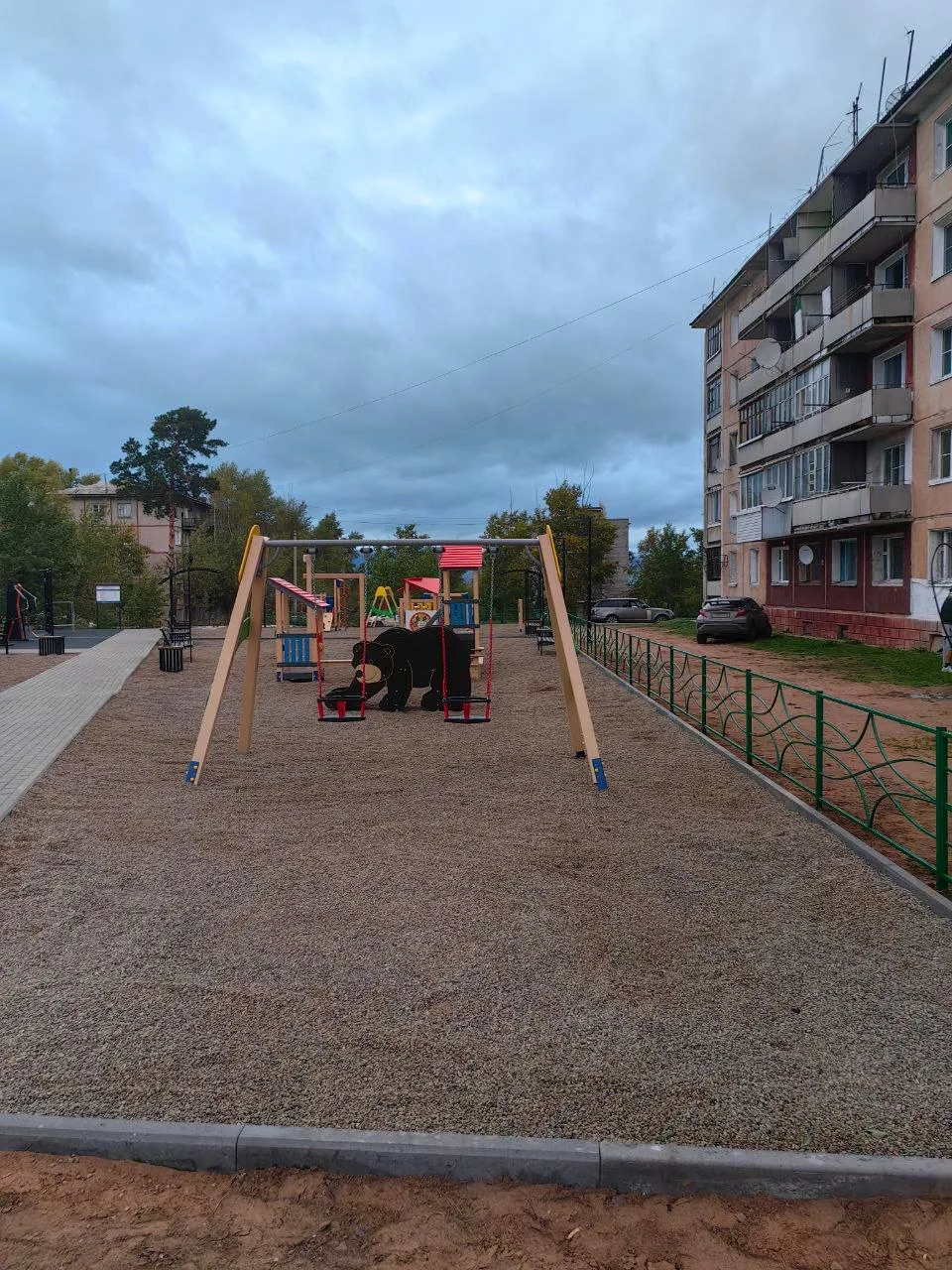 🛠 В 2026 году продолжим благоустраивать дворовые территории  🏀На примере двух дворов, которые обустр