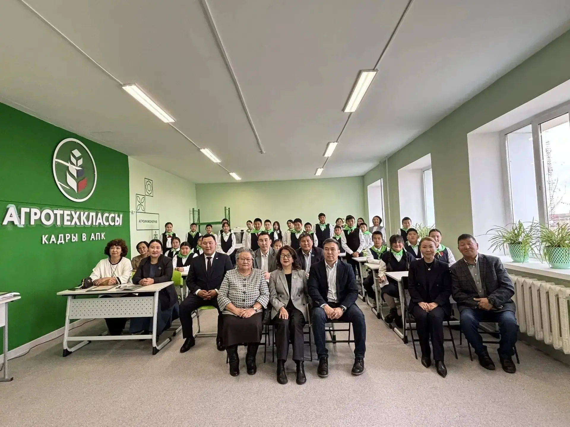 Новый агротехнологический класс открылся в Тюнгюлюнской школе