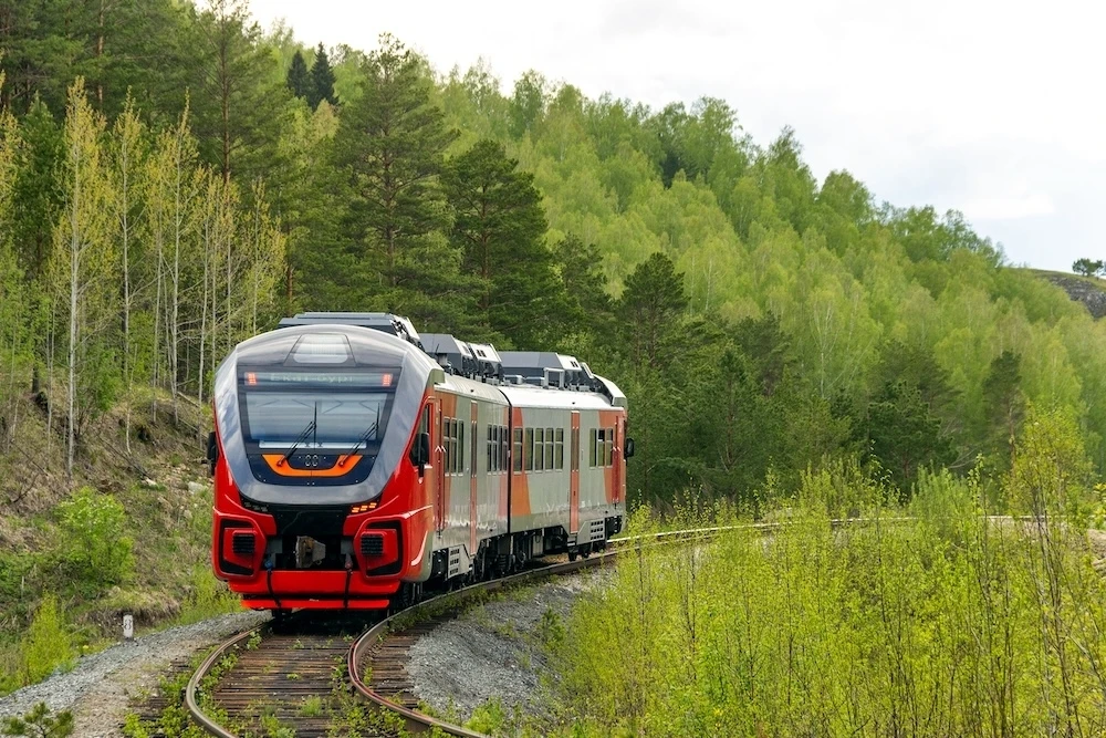 ⚡ Вопрос запуска пригородного поезда из Учалов - вновь на повестке дня в Правительстве ...