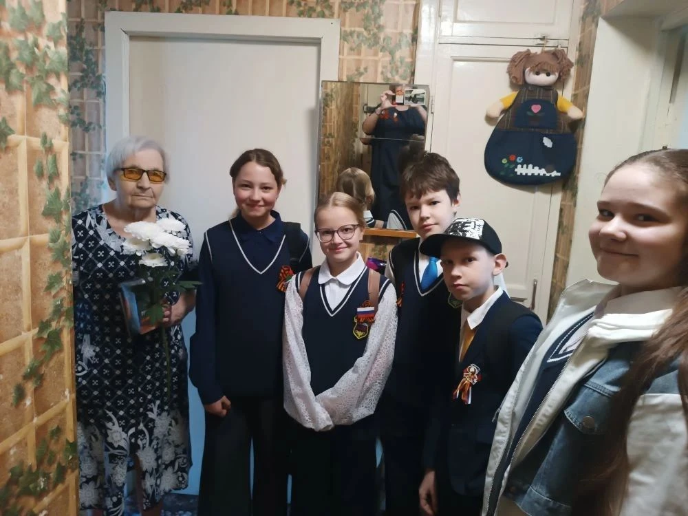 💐❤️Поздравление ветеранов. С каждым годом рядом с нами остается все меньше тех, кто прошел через сур