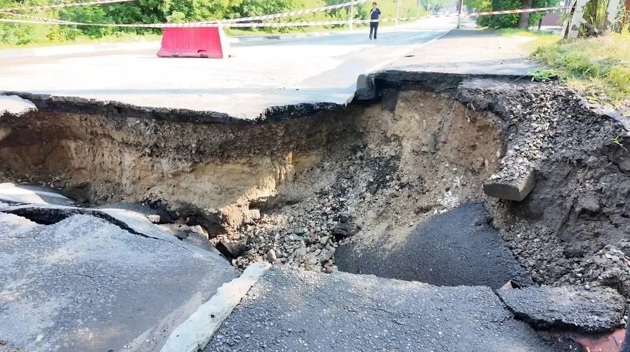 🌉 Кохомский мост откроют раньше срока  Переправу в Кохме, обрушившуюся летом 2025 года из-за ливней,