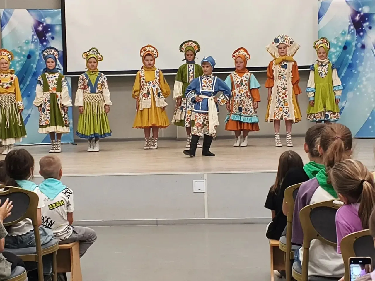 Сегодня городской оздоровительный лагерь  побывал на замечательном детском концерте, подготовленном 