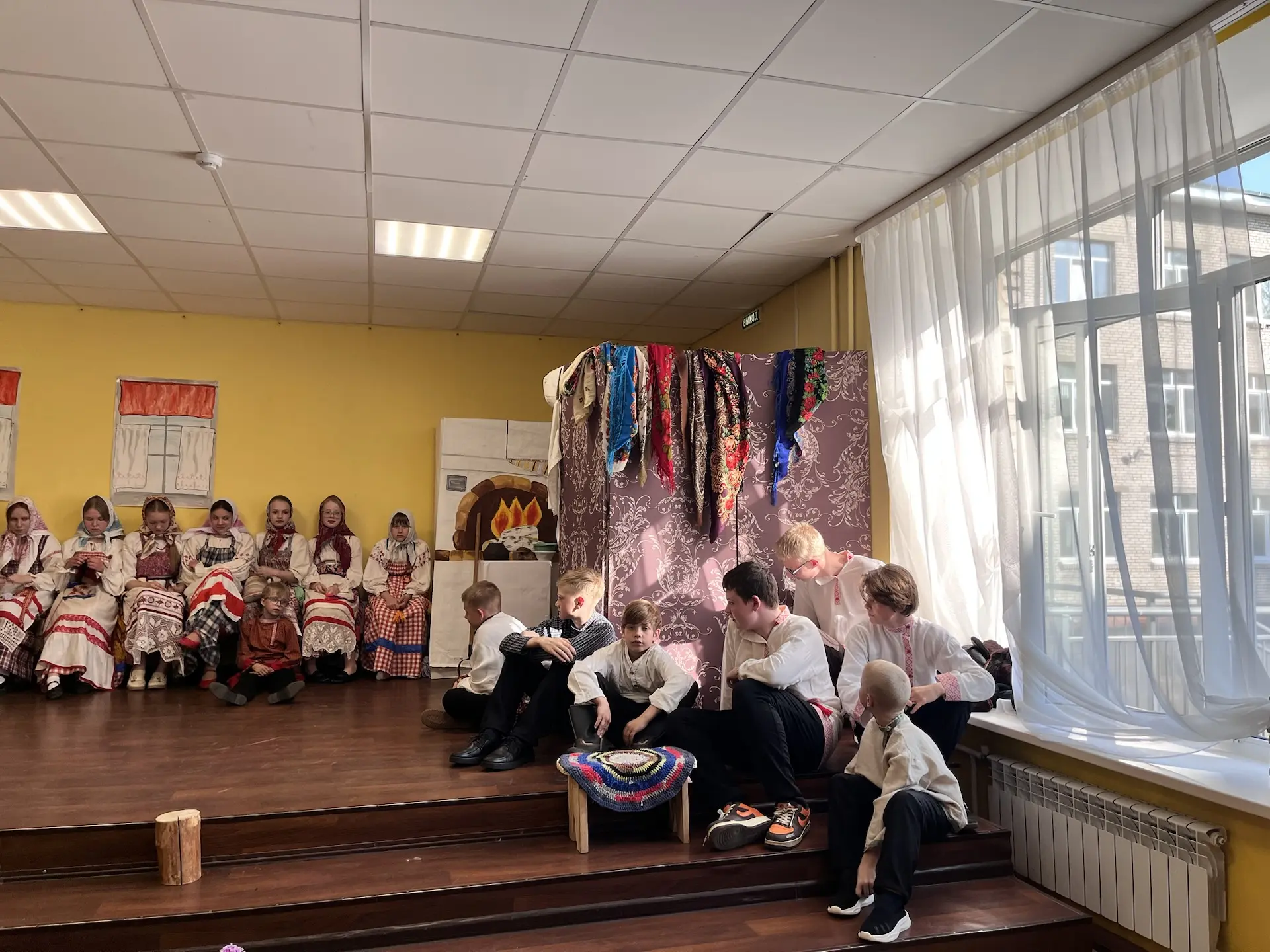 ✨ Школьный театр «Вербушка» представил новую постановку! ✨