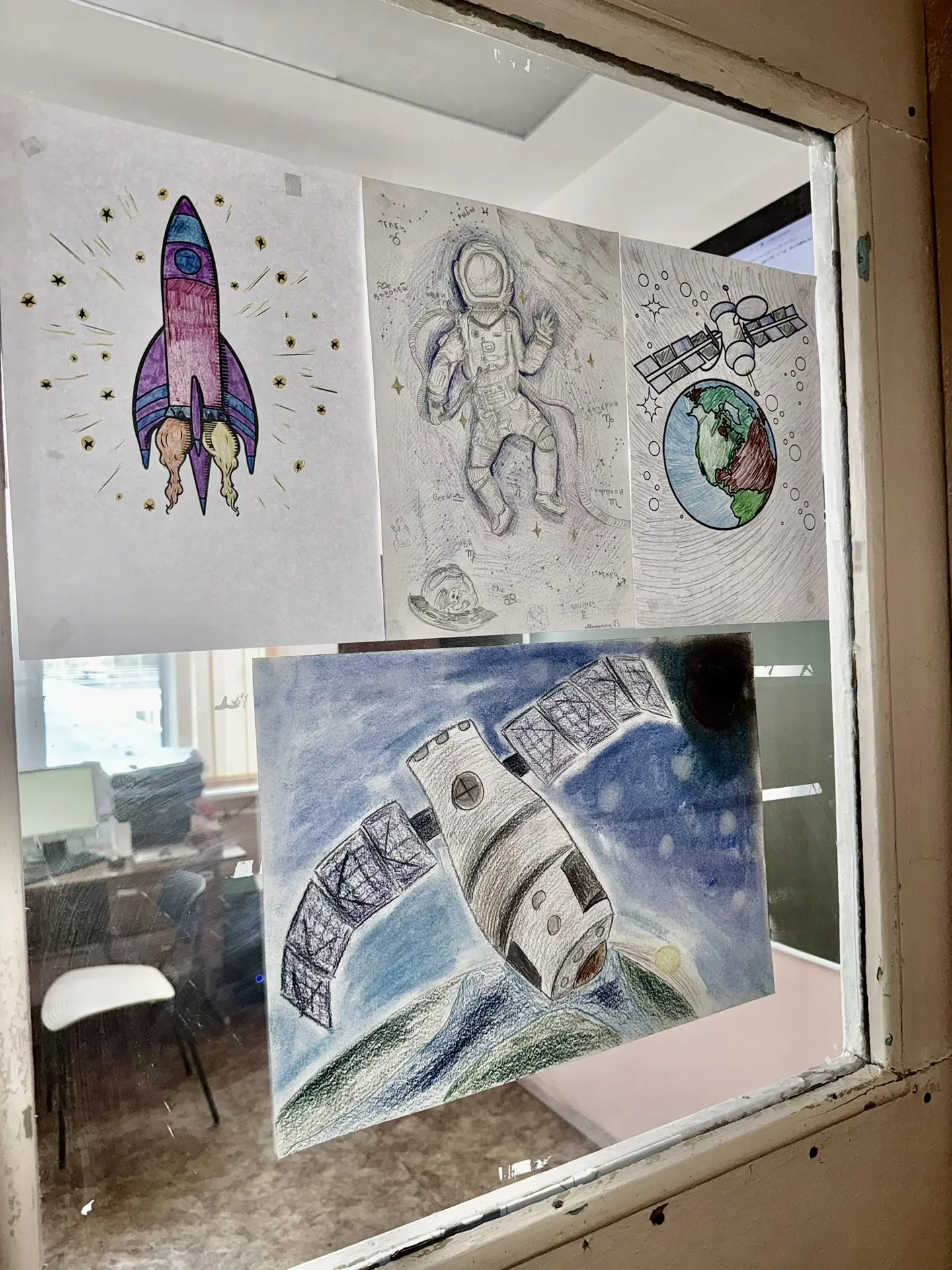 ДОЛГО БУДЕТ ДЕНЬ КОСМОНАВТИКИ СНИТЬСЯ 🚀   🙏🏼Несмотря на то, что День Космонавтики прошел, мы продолж