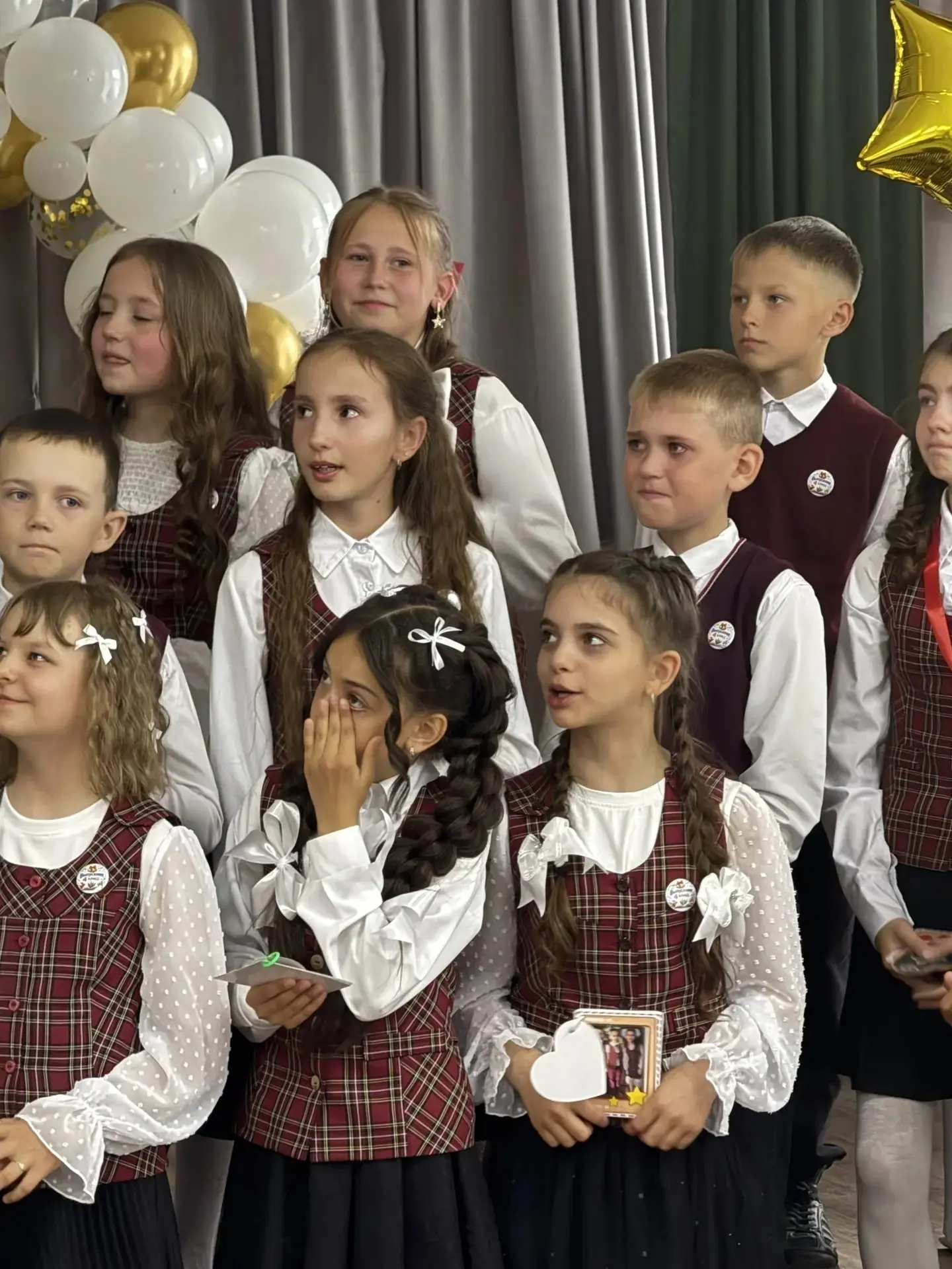 ✨Выпускной в 4 классе: прощание с начальной школой. 🔔
💫В нашей школе прошёл особенный праздник - в