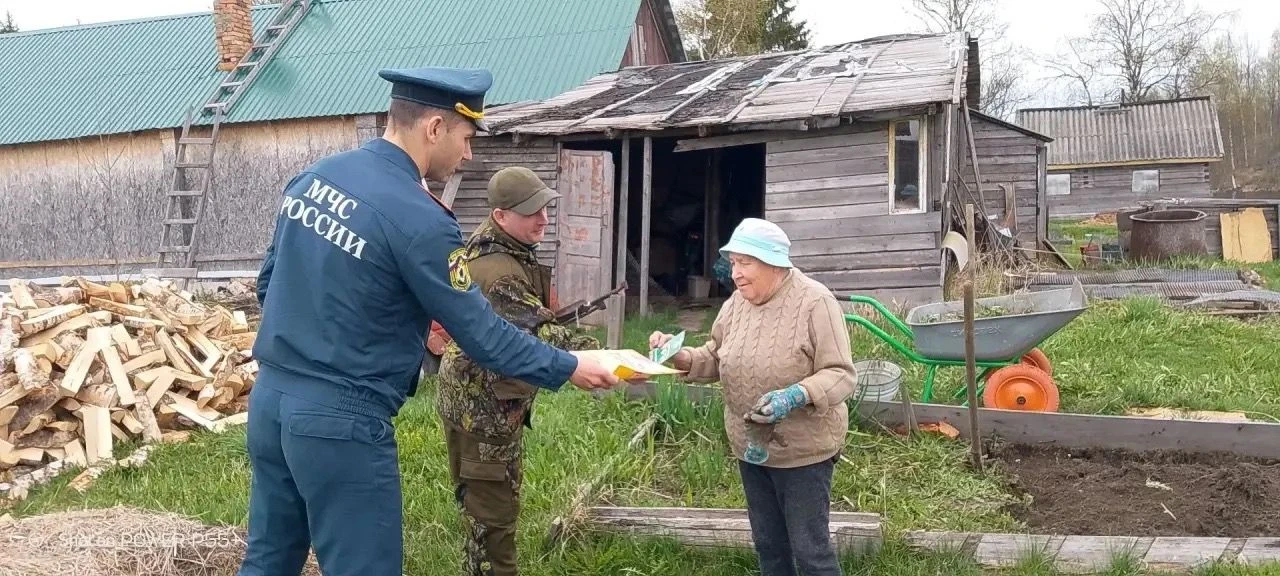 🌲Несмотря на похолодание, которое пришло во все районы и округа Карелии, наши лесничие...