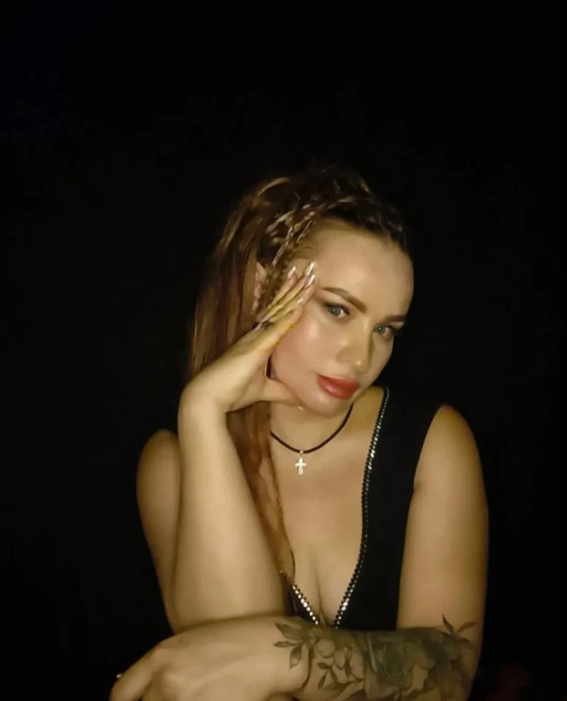 👧 Юлия, 39 лет
📍 Волоколамск

📝 В мире, где всё время нужно куда-то бежать и что-то отвечать, тиш