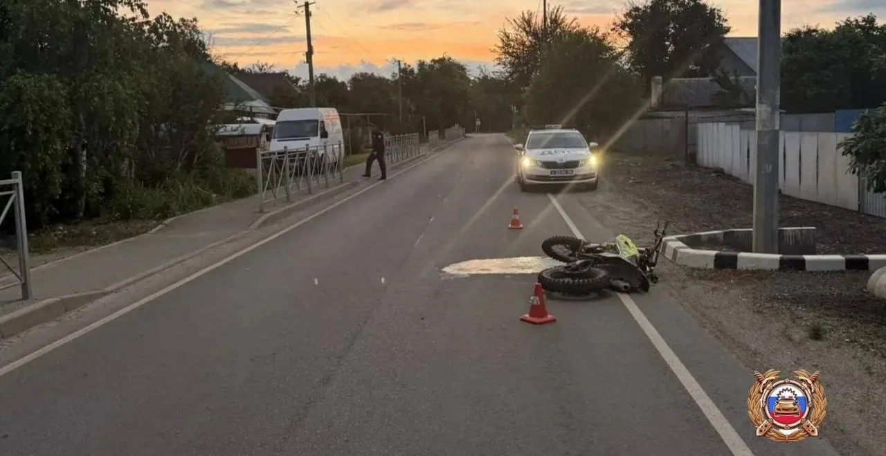 Водитель питбайка погиб в ДТП в Кочубеевском округе. 

В полиции сообщили, что сегодня около трёх ча