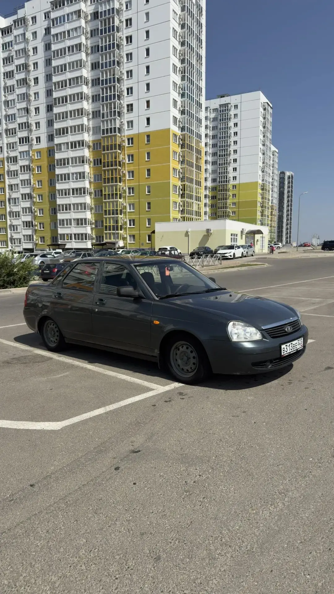 Продам приору 2008 года,пробег 194 000 км. В хорошем техническом состоянии, двигатель н...