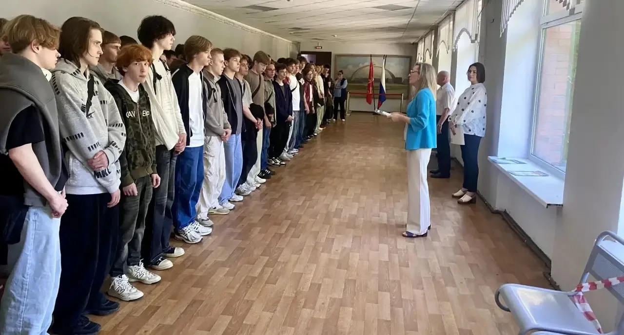🇷🇺11 июня , в преддверии Дня России, на торжественной линейке мы подвели итоги сразу нескольких ме