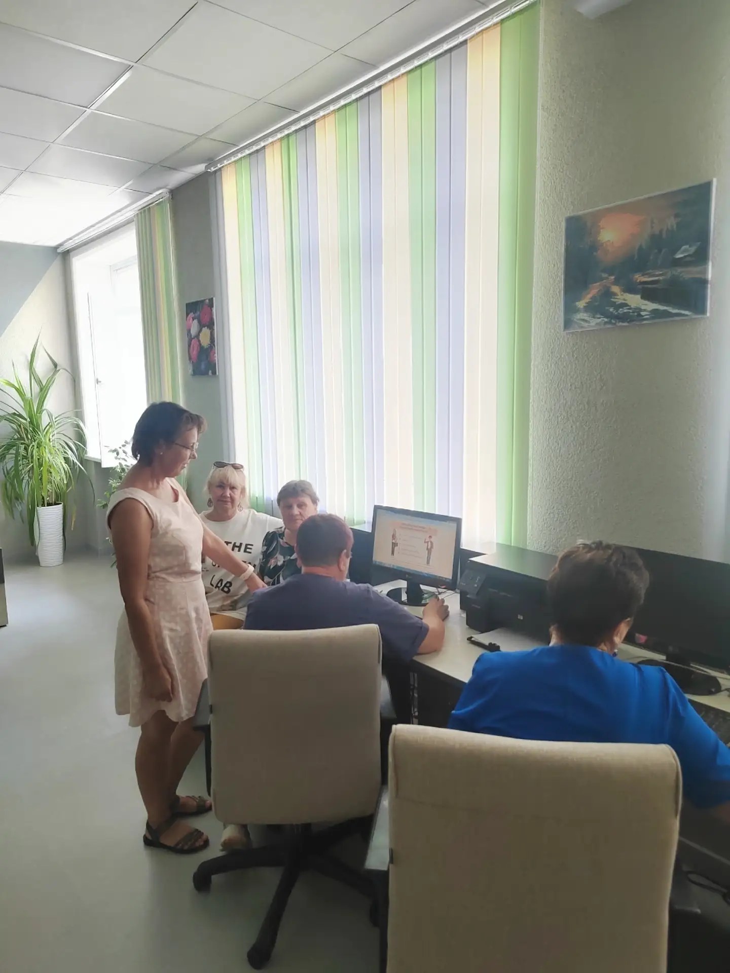 📱«ЦИФРОВОЕ ДОЛГОЛЕТИЕ: ОСТАЁМСЯ НА СВЯЗИ!» — ТЕПЛО, ПОЛЕЗНО, ПО-СЕМЕЙНОМУ!