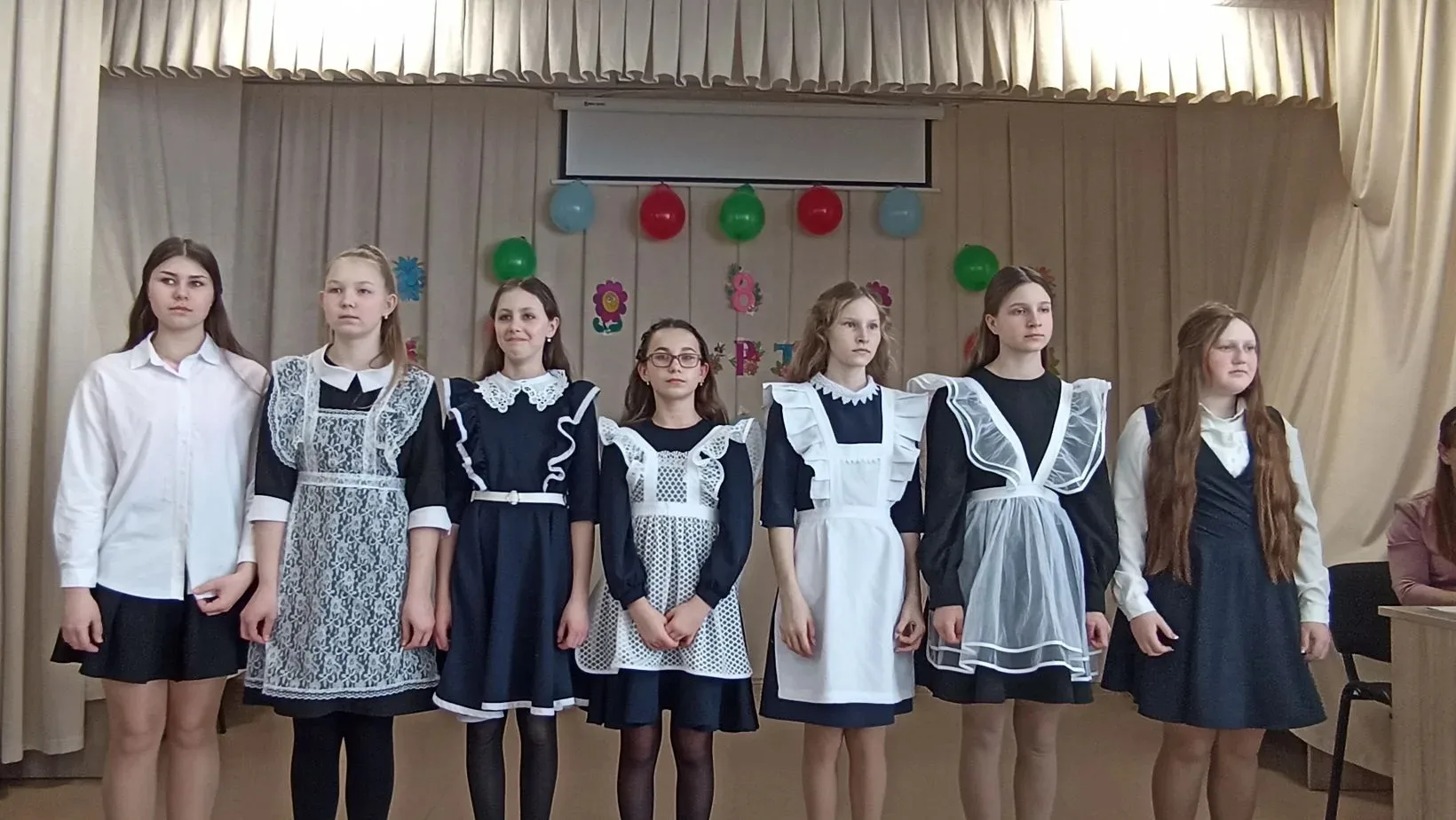 Сегодня, 6 марта, в нашей школе прошел праздничный концерт, посвященный Международному ...