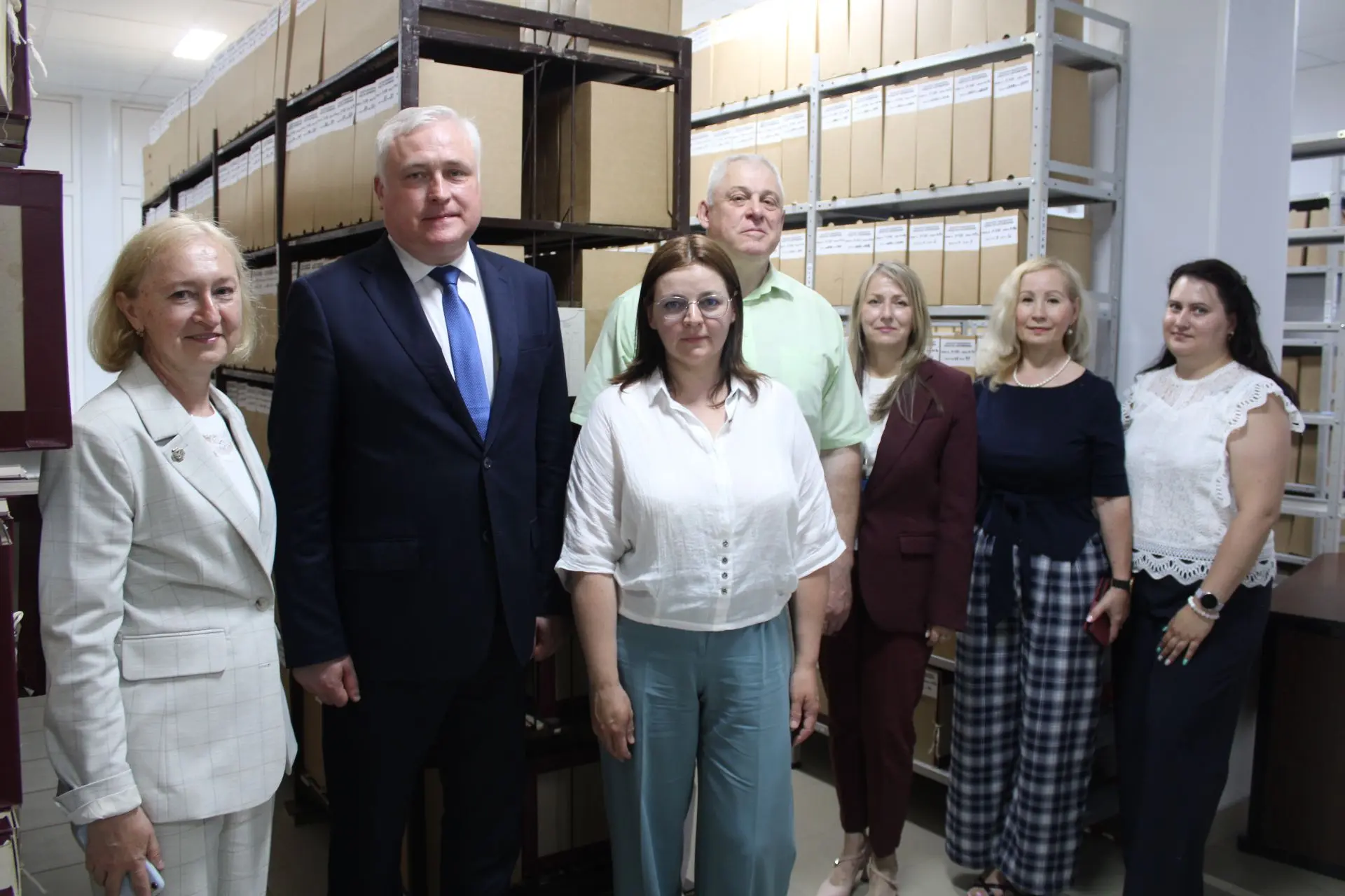 📄 Статс-секретарь Росархива Андрей Юрасов посетил архив Новоалтайска перед крупным окружным форумом