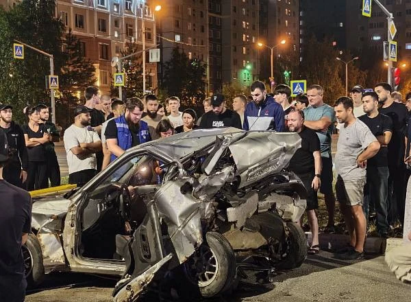 В Нижневартовске пьяный водитель унёс жизнь 20‑летнего парня

Страшная авария потрясла Нижневартовск