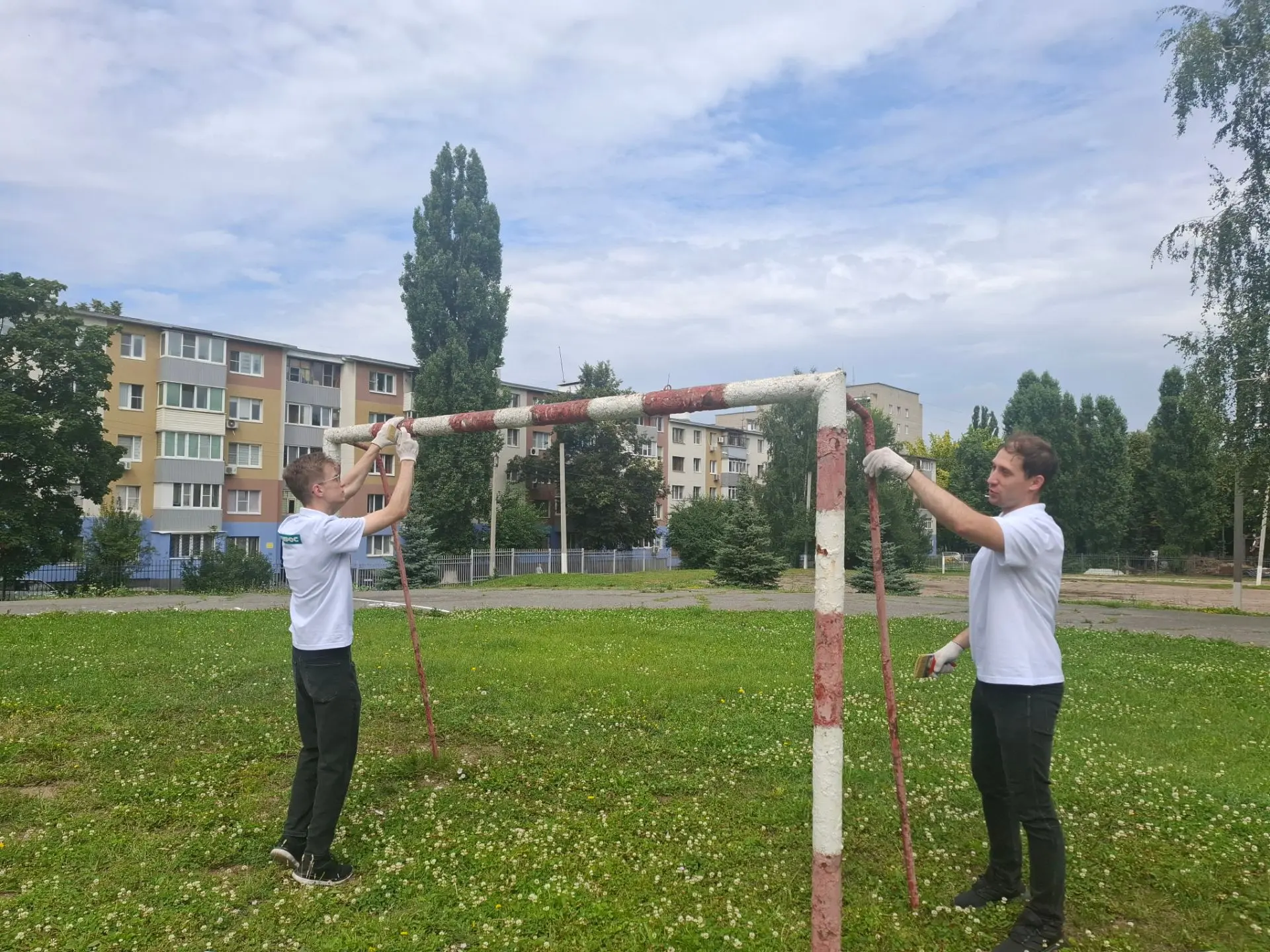 🏆 Благодарность шефам АО «ЦЕМРОС» за помощь в подготовке школы к новому учебному году
