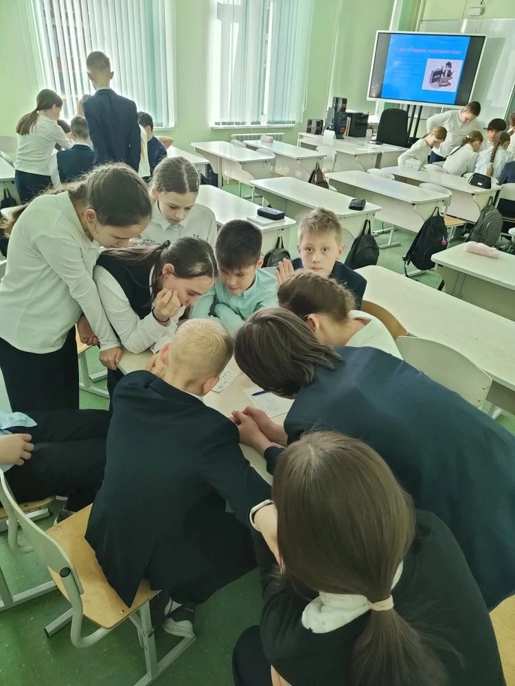 ✨  Итоги недели психологии: мы стали ближе С 13 по 20 апреля в нашем лицее прошла Неделя психологии.