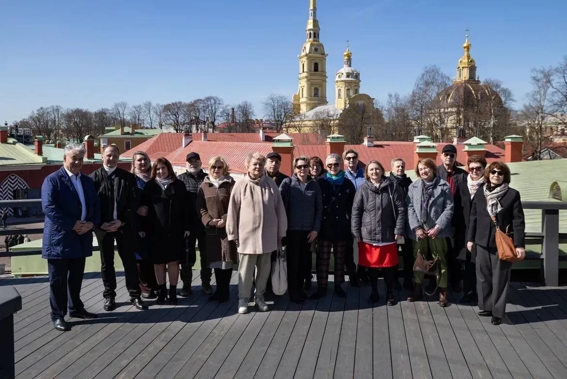 Полуденный выстрел в честь 80-летия диспансера 

💐Свою историю Городской онкологический диспансер в