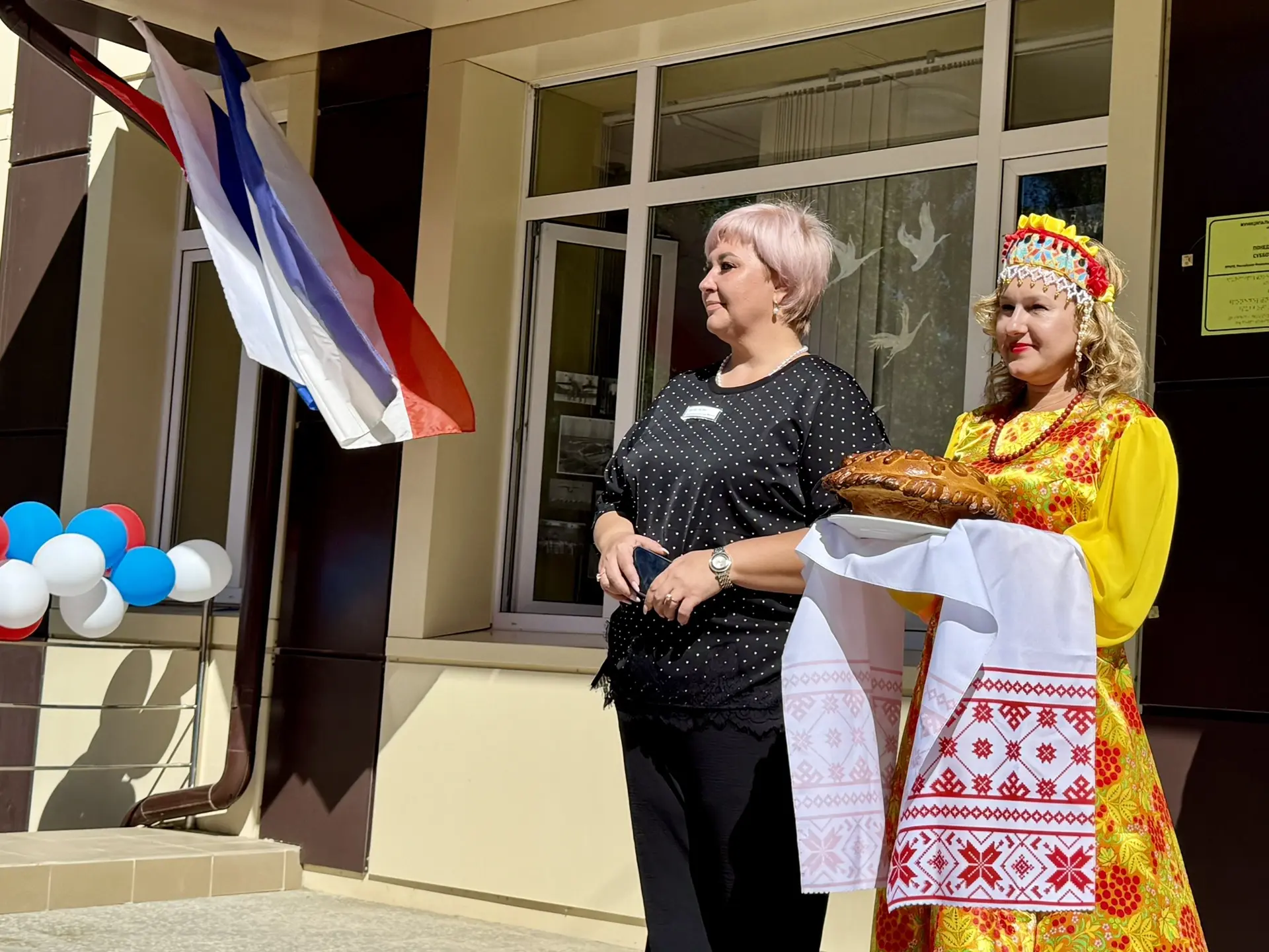Сегодня с главой муниципального образования Галиной Витальевной Герасимовой поздравили ...