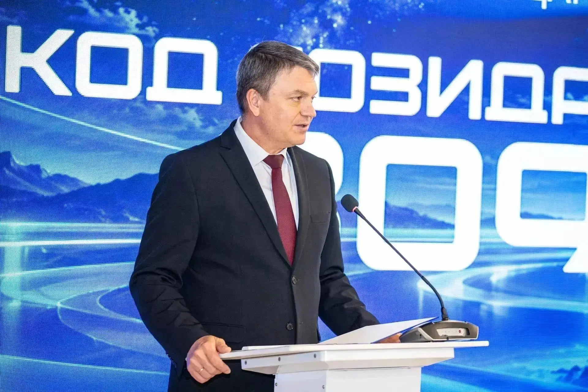 👥 Леонид Пасечник: молодёжь — важный ресурс развития региона