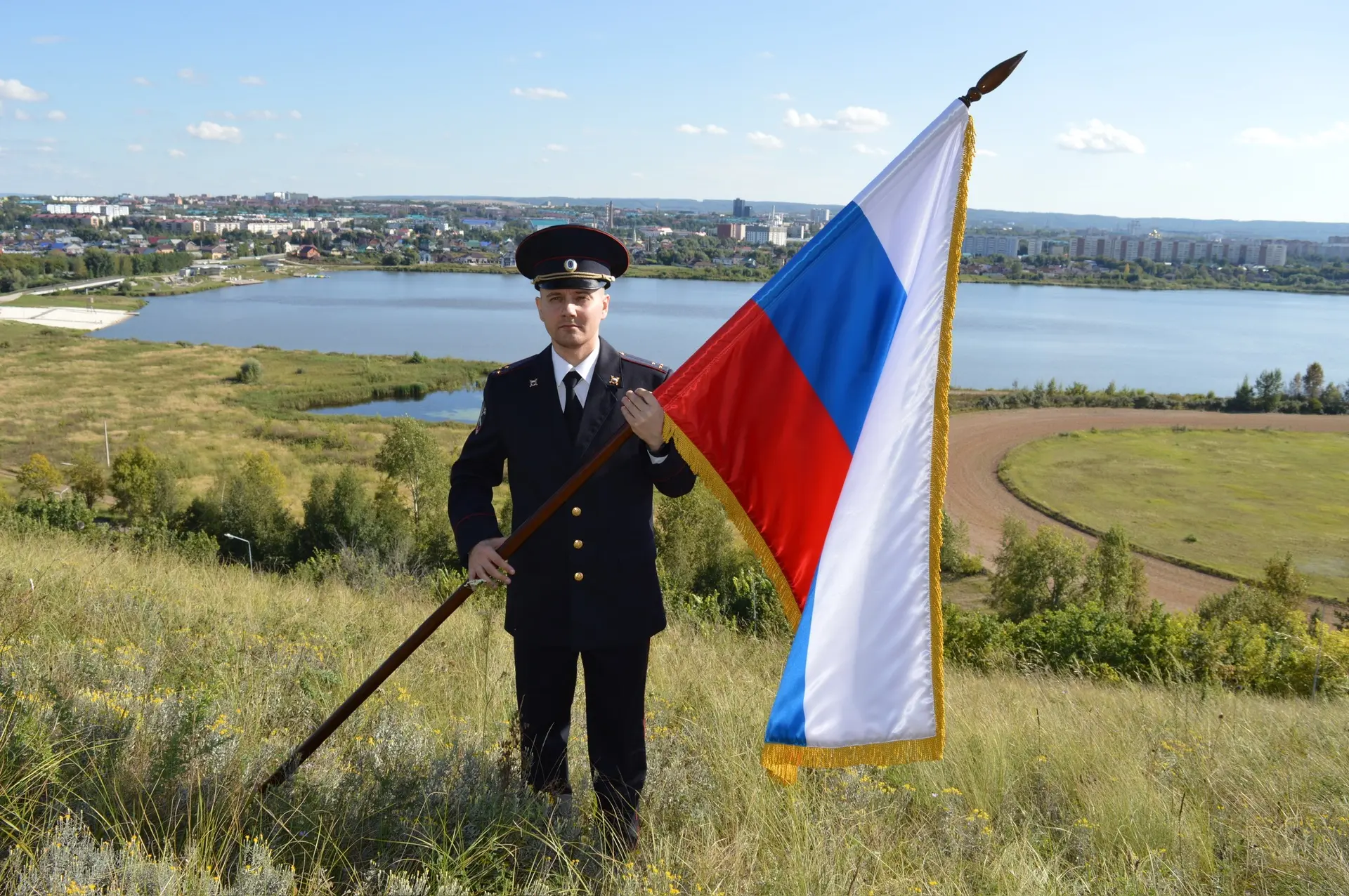 🇷🇺 Государственный флаг России – символ единства народов страны, ответственных за ее ...