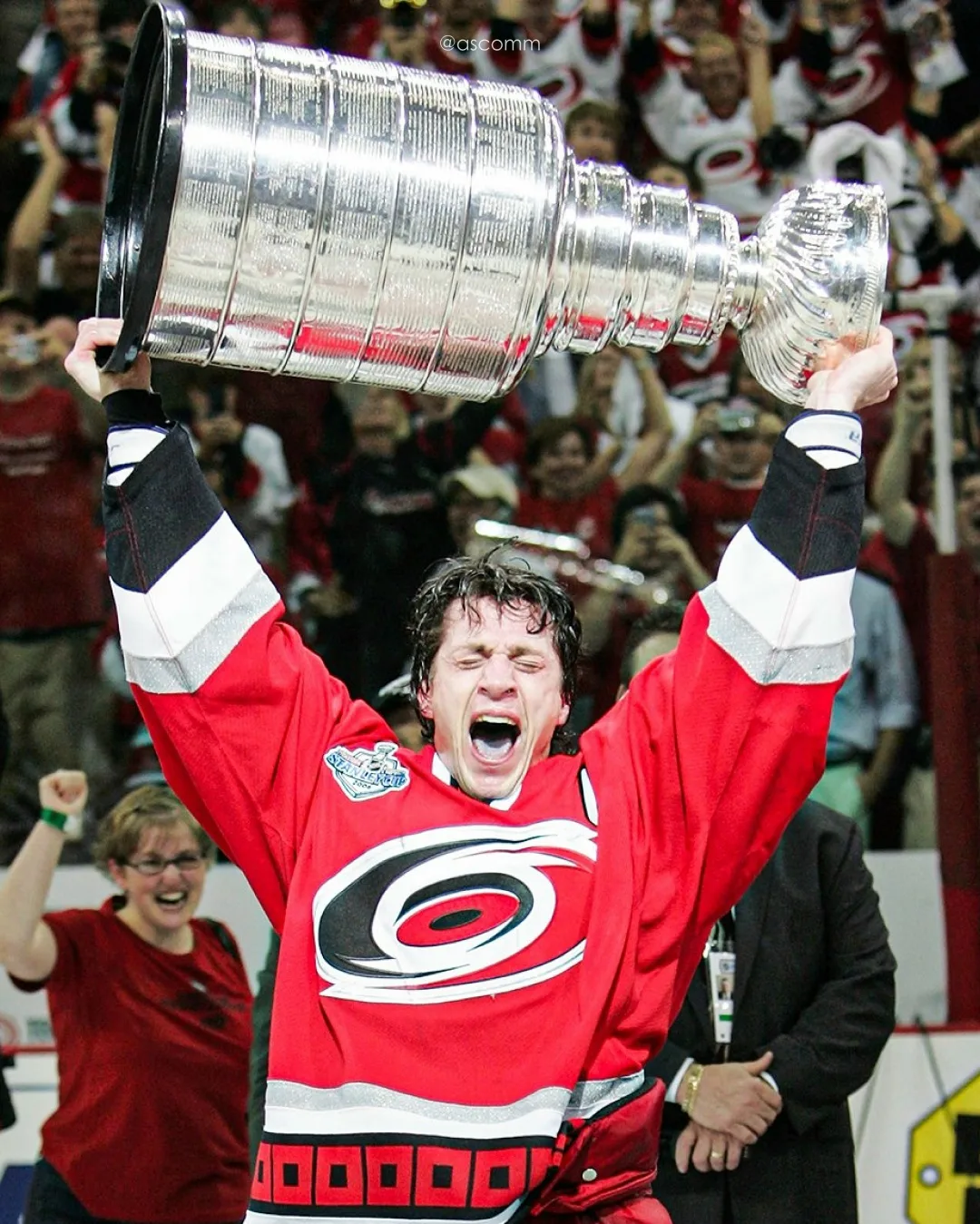 🏆 2006 — Род Бриндамор выиграл Кубок Стэнли как игрок Каролины 
 
🏆 2026 — Род Бриндамор выиграл К