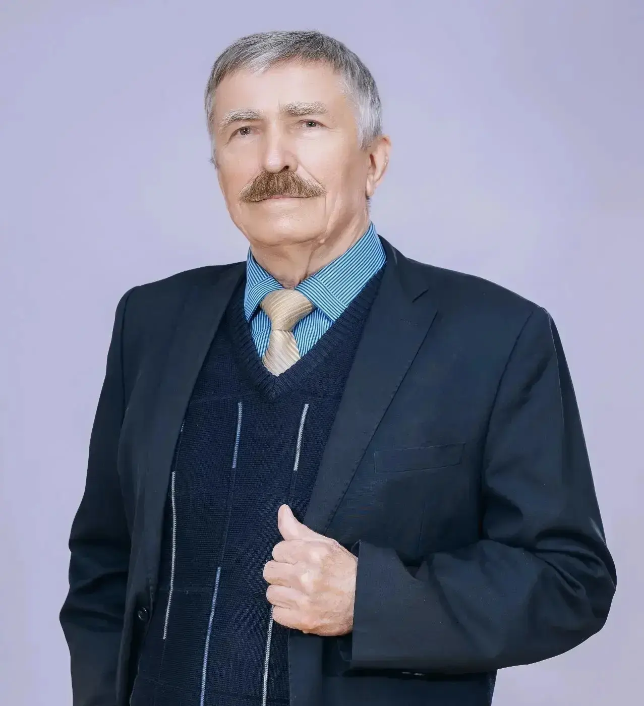 В преддверии Дня медика — о наших героях.

В этом году, ко Дню медицинского работника, мы запускаем 
