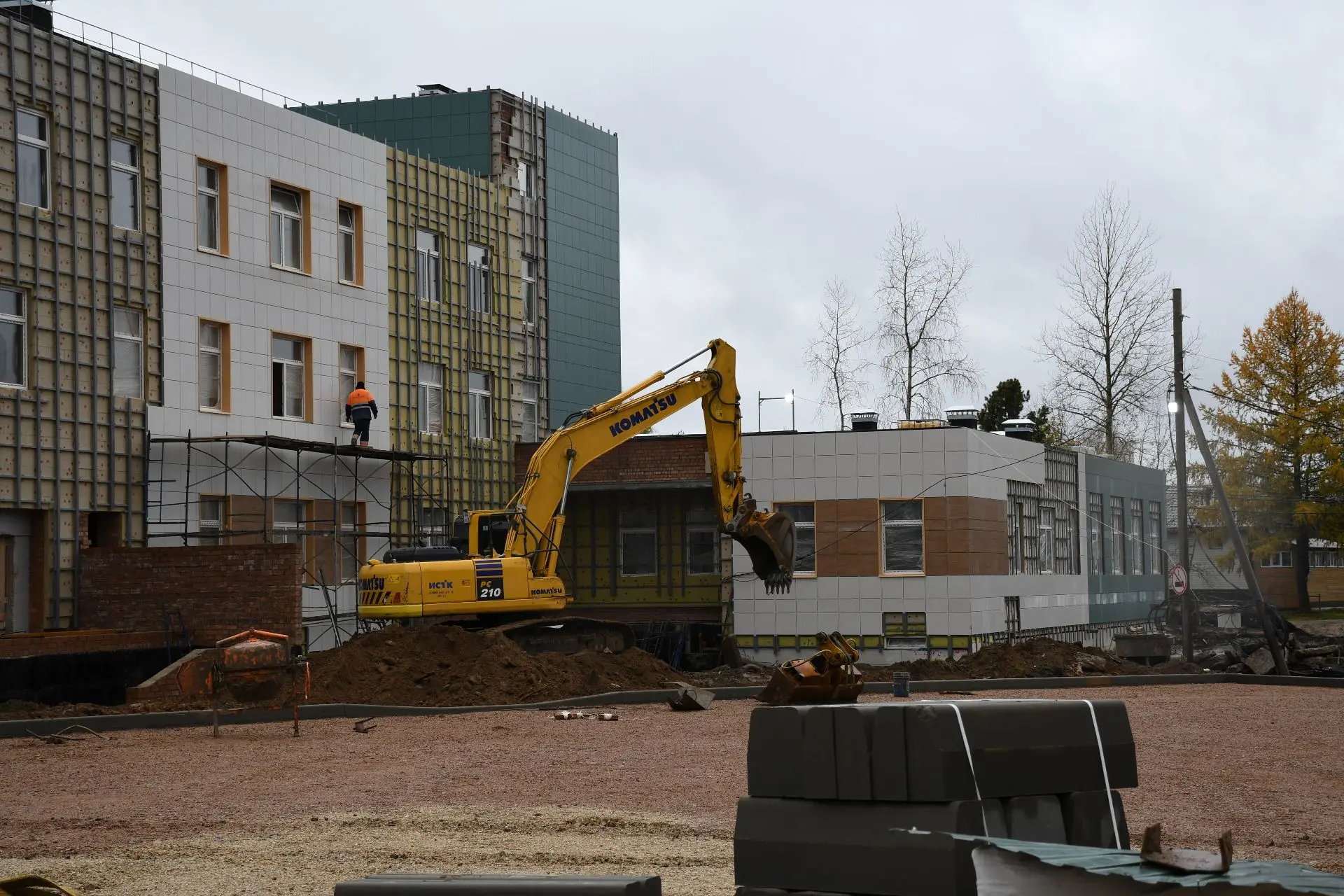🏥 В Усть-Куломе продолжается строительство новой современной поликлиники