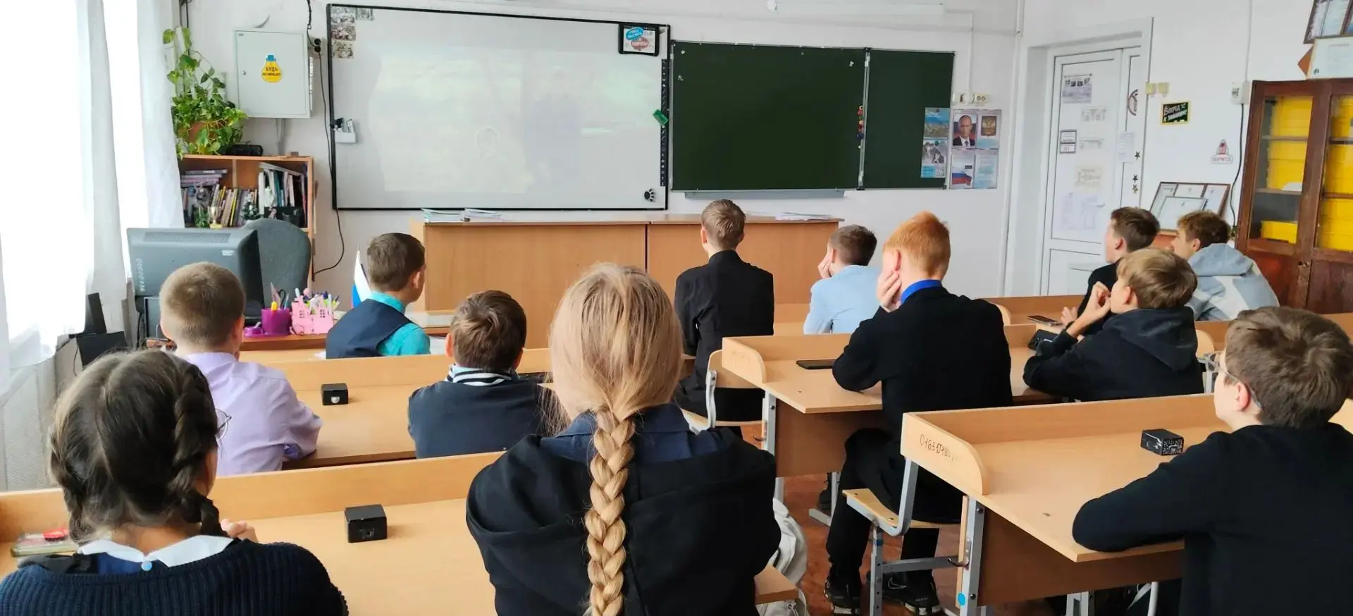 🎞Киноклуб «Кадр» в школе №6: встреча с историей и честью