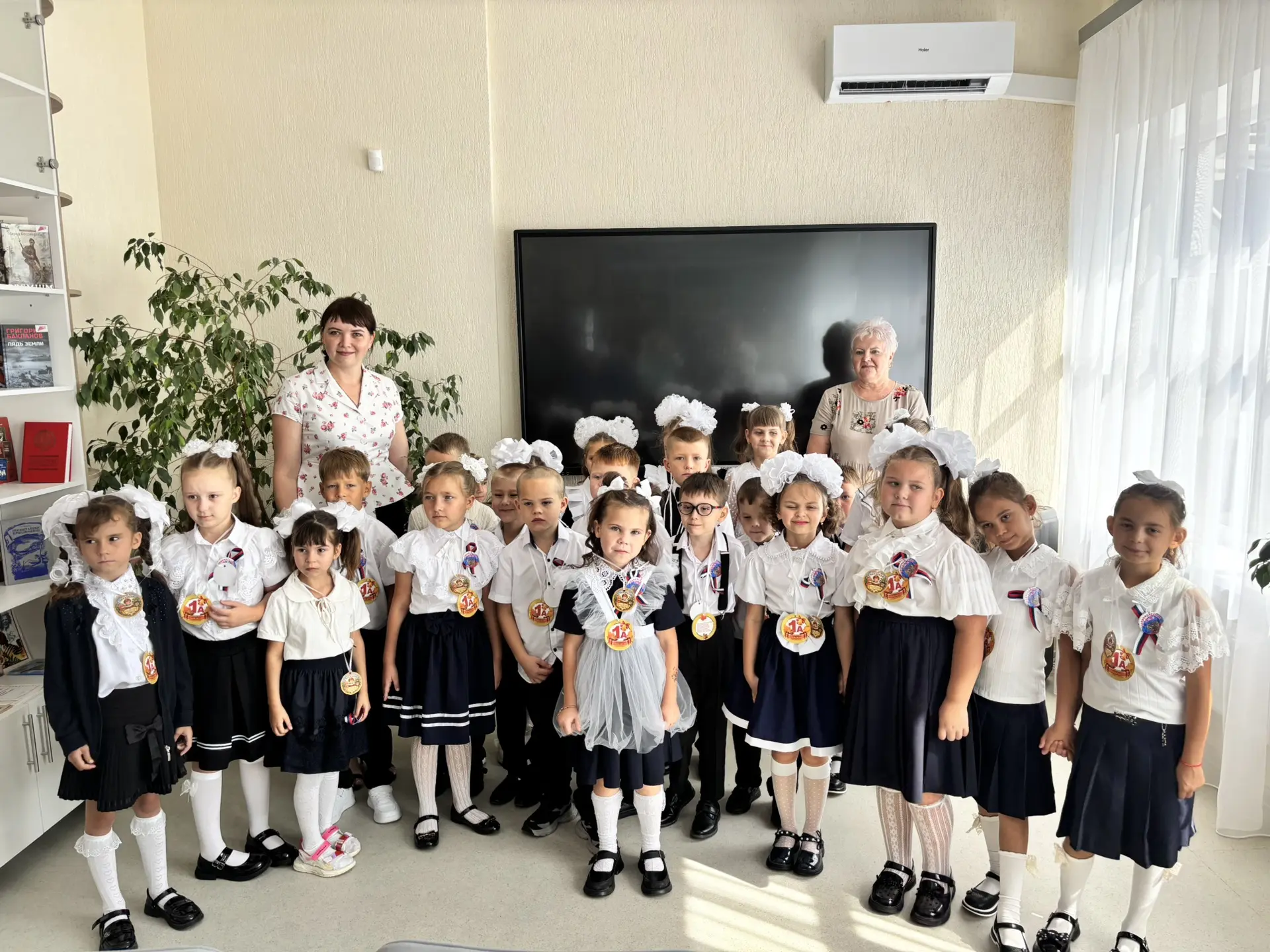 🎉 Первоклассники в библиотеке — праздник знаний и новых открытий! 🎉