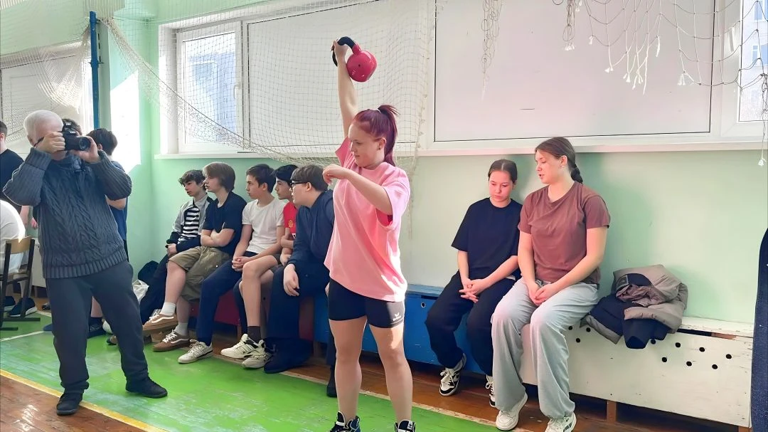 🏆  СОРЕВНОВАНИЯ ПО ГИРЕВОМУ СПОРТУ🏆  13 марта в нашем лицее прошло Первенство по гиревому спорту!  С