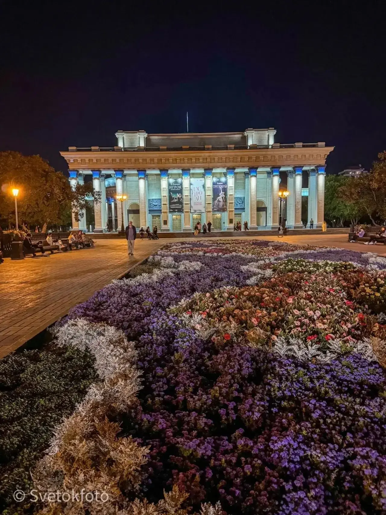 🥰 Теплый сентябрьский вечер в Новосибирске, гулять по городу одно удовольствие