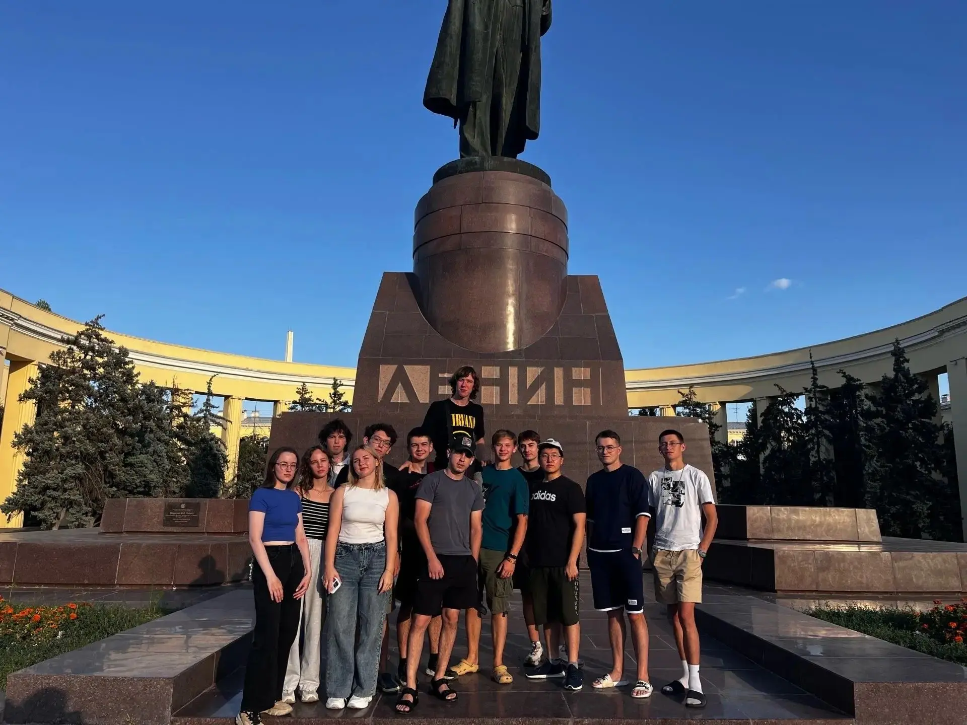 🌊 Студенты ВПИ отправились на море!