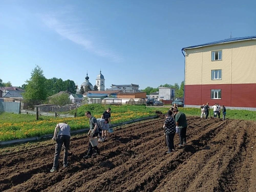 Обучающиеся Мышкинского центра профессионального образования по программе "Эксплуатация...