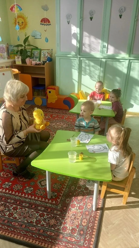 🐣🎨 Наши маленькие художники и их пушистые шедевры! 🎨🐣