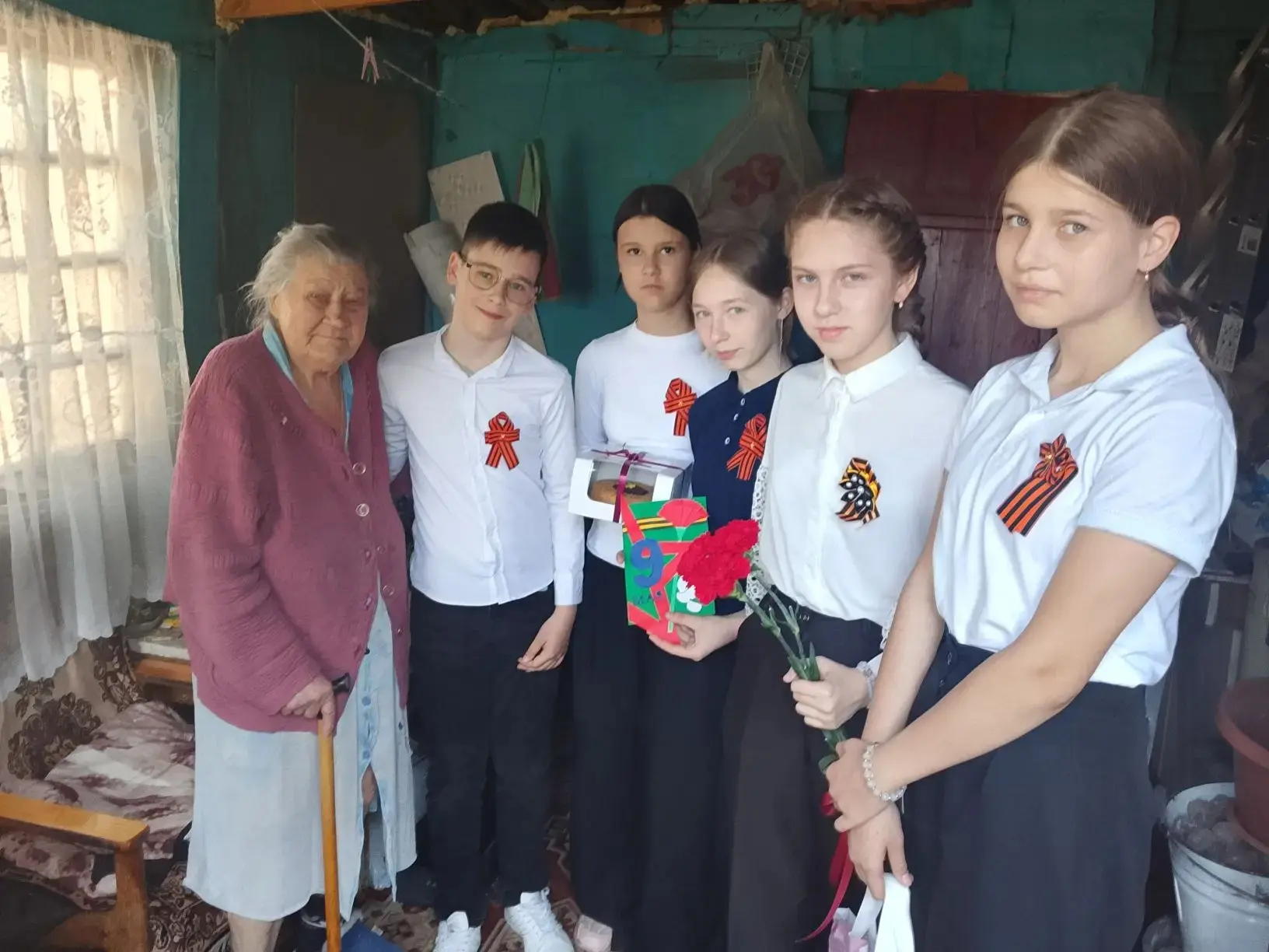 💥Накануне праздничных дней, посвященных Дню Победы, активистами МБОУ СОШ № 4 г. Грязи была проведена
