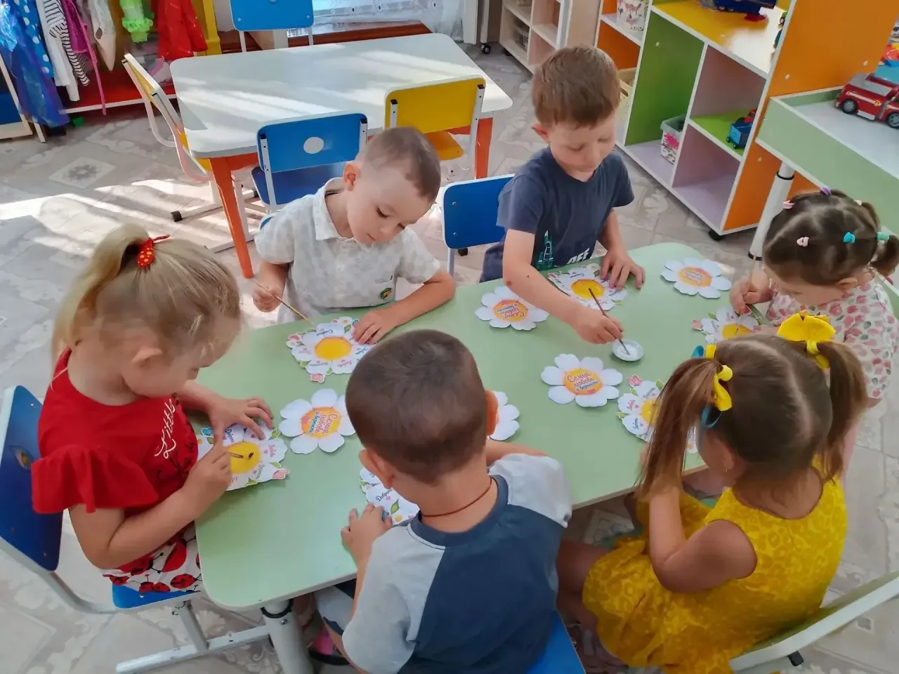 🎉 С Днём семьи, любви и верности! 🎉

Сегодня вся страна отмечает этот тёплый и душевный праздник —