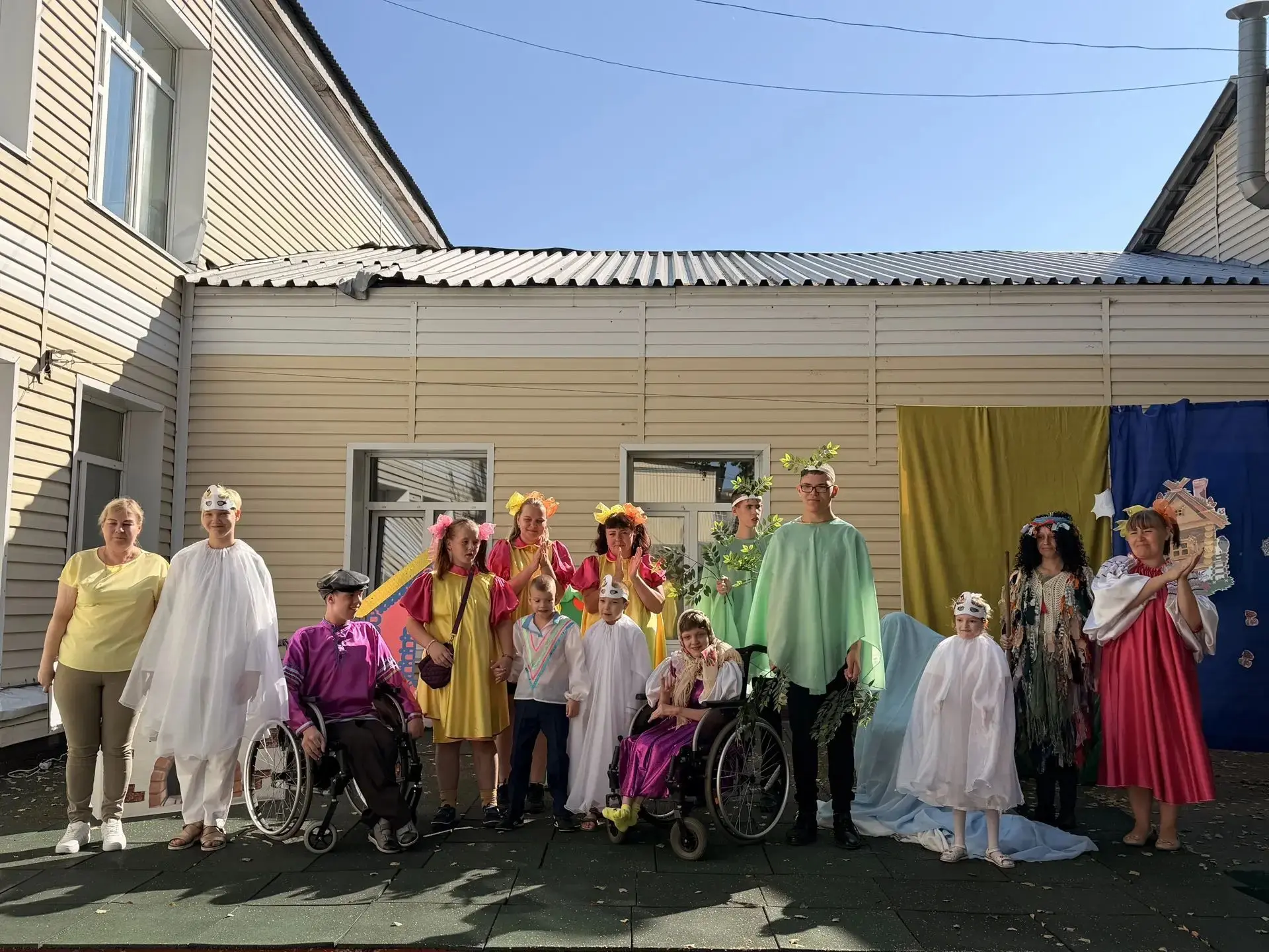 В рамках недели театра 14.08.2026 года воспитатели Мысковского детского дома-интерната ...