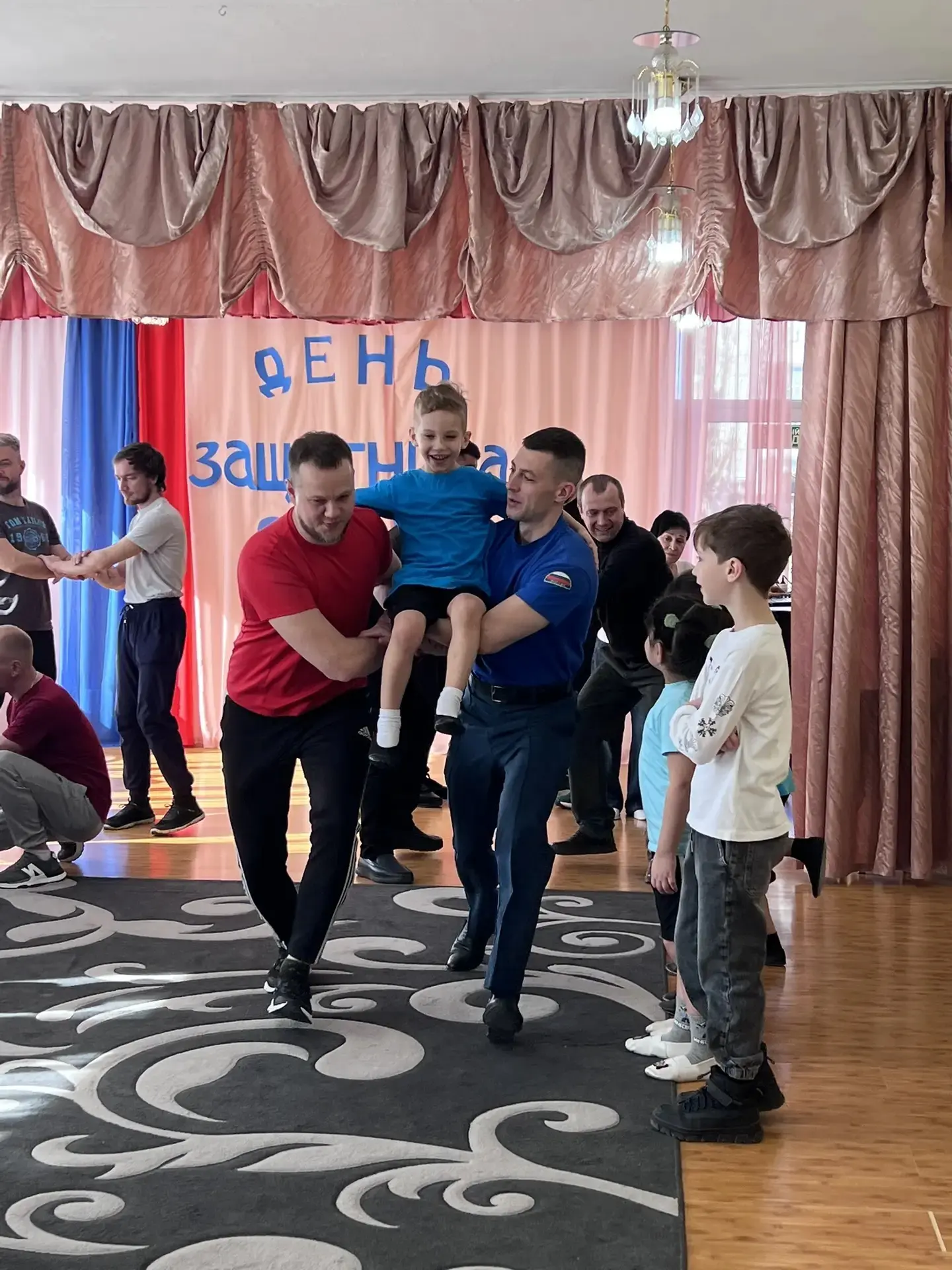 За многие годы в нашем детском саду сложилась традиция проведения праздника 23 февраля....