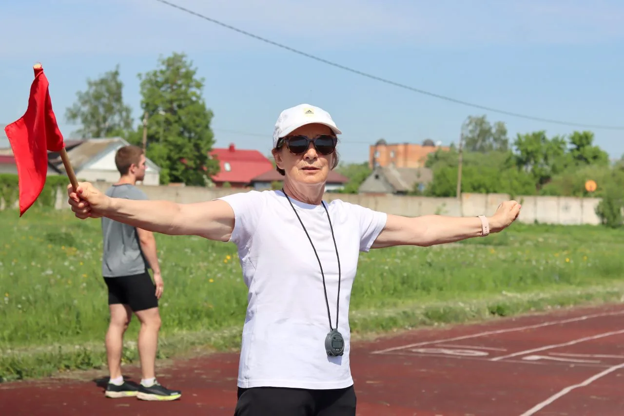 Ну спортсмены! Ну профи! 💪  – Гони, родная! Жми тапку, давай-давай-давай!  Вот это мы понимаем – под