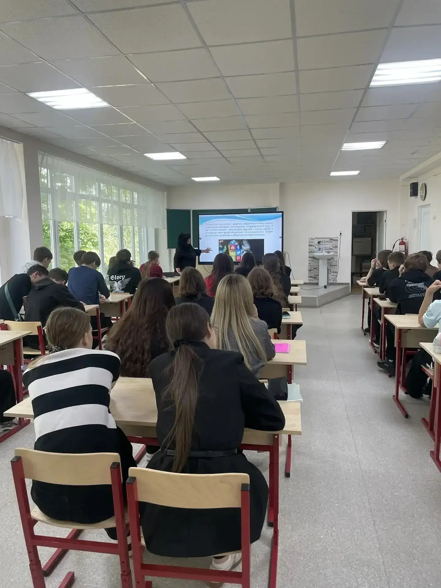 Подростки Волновахского округа учатся ответственности  В современном мире, где цифровые технологии с