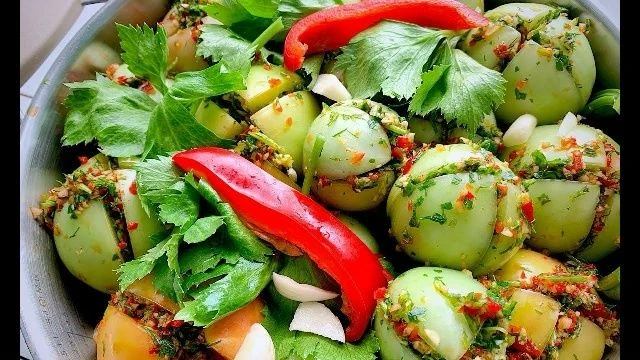 ВКУСНЕЙШИЕ ЗЕЛЁНЫЕ ПОМИДОРЧИКИ - КВАШЕННЫЕ И БЫСТРЫЕ