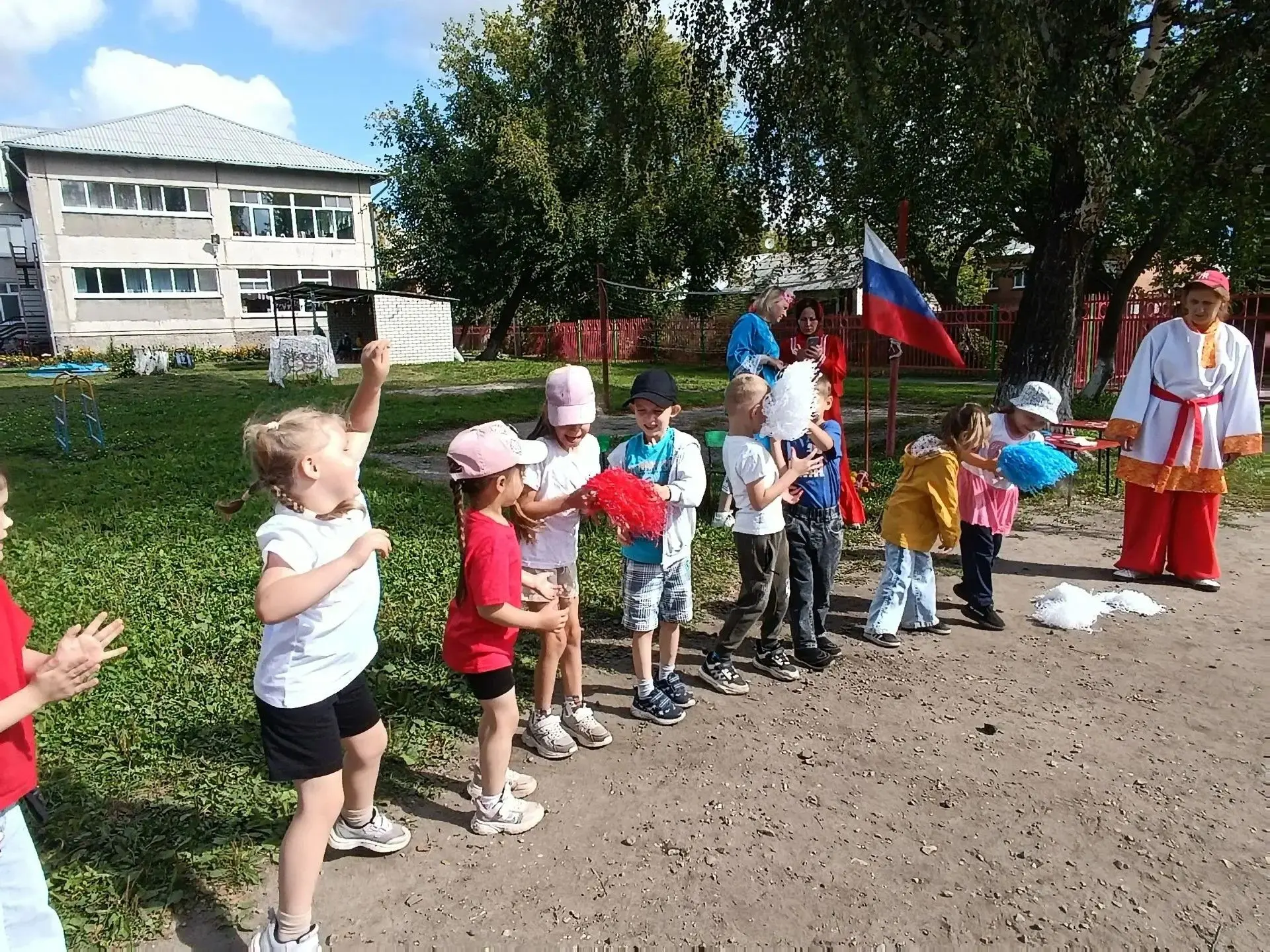 Ежегодно 22 августа Россия отмечает один из своих главных праздников - День государстве...