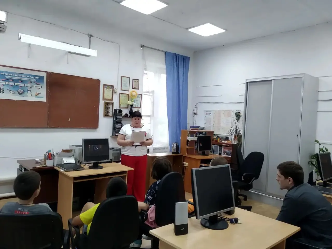 В Доме творчества прошла важная встреча, посвященная вопросам безопасности. Заместитель директора по