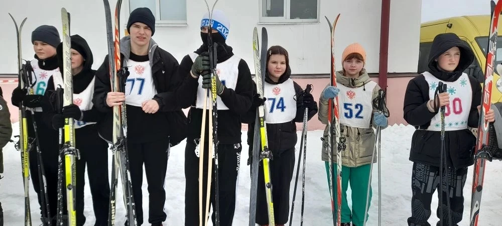27 февраля на городском стадионе состоялись районные соревнования по лыжным гонкам.Команда нашей шко