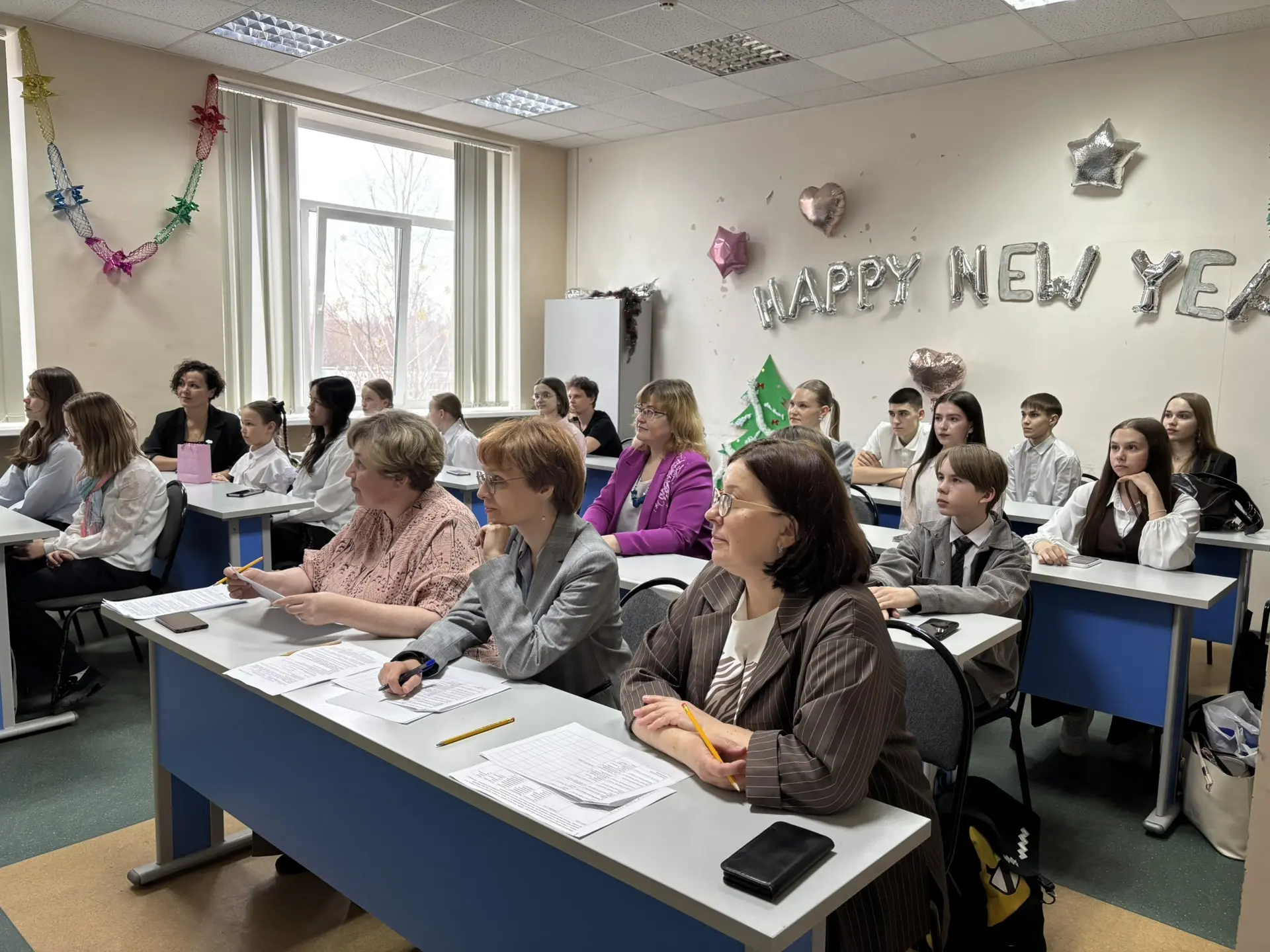 Сегодня (27 апреля) наши лицеисты приняли участие в муниципальном конкурсе чтецов на фр...