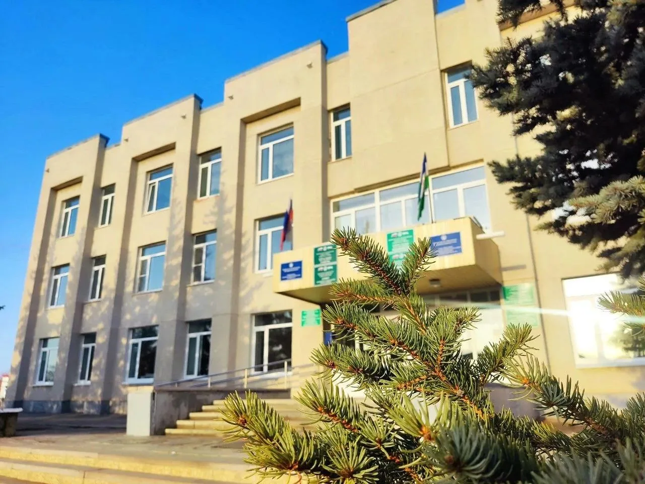 Доброе утро всем! Приветствуем вас, наши дорогие друзья, уважаемые родители, талантливы...